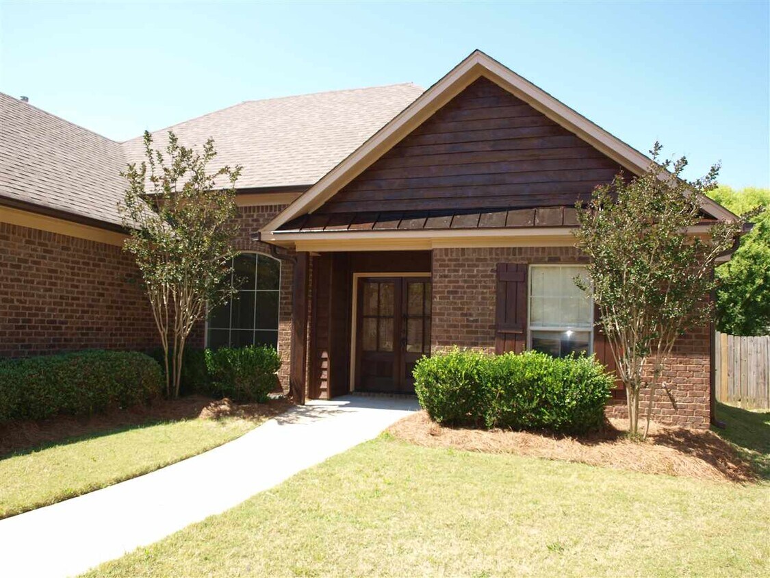 1025 Bowsprit Ln, Brandon, MS 39047 House Rental in Brandon, MS