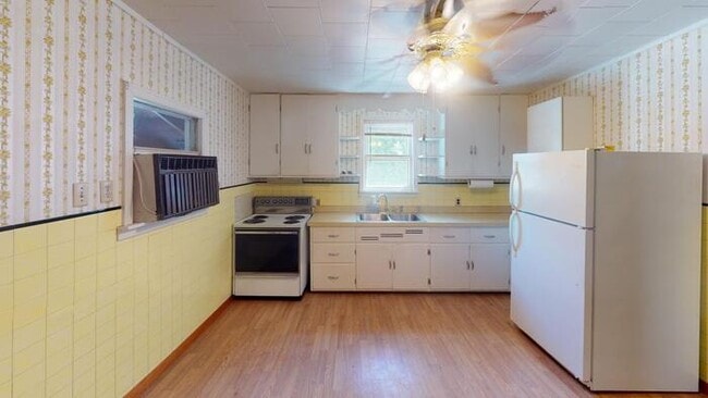 Foto del edificio - 312 8th St NW