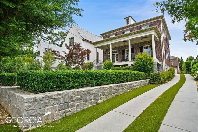 Foto del edificio - 2897 N Fulton Dr NE
