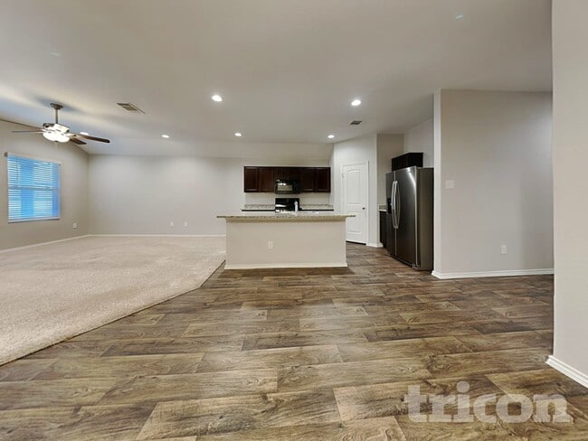 Building Photo - 1016 Adler Way