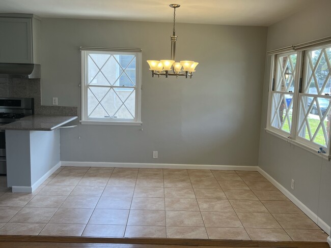 dining room - 6467 W 85th St