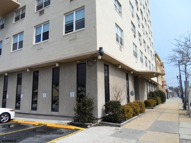 Building Photo - 3817 Ventnor Ave
