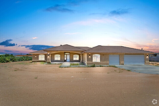 Building Photo - 11569 Arroyo Ave