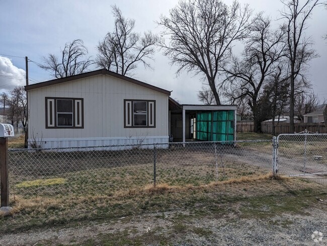 Building Photo - 2361 Sherman Ln