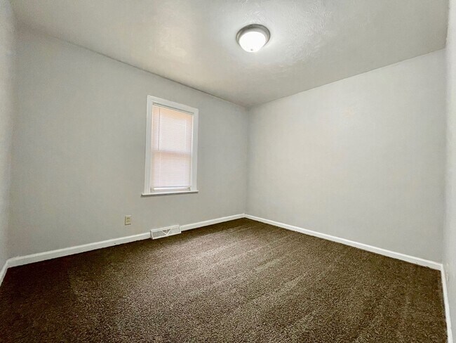Foto del edificio - Two Bedroom Home in Muskegon
