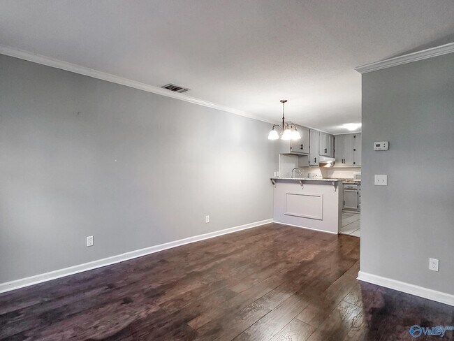 Foto del edificio - 2020 Woodlawn Dr SW