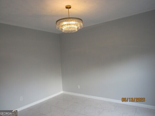 Foto del edificio - 305 Sunderland Cir