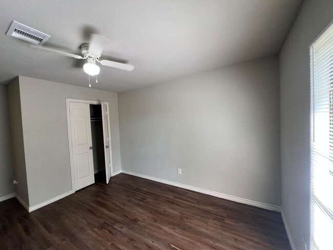 Building Photo - Perfect Size Single-Family Home in Hockley!