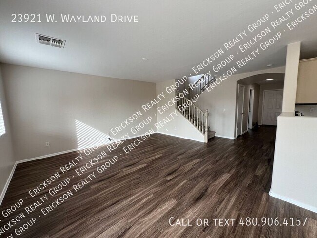 Foto del edificio - 23921 W Wayland Dr