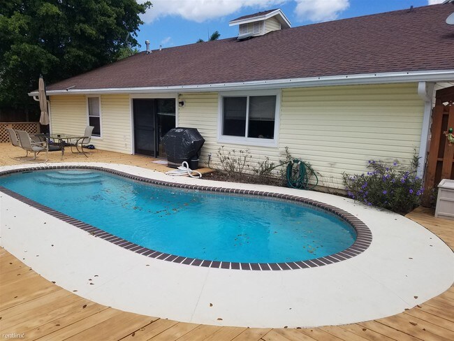 Foto del edificio - 3 br, 2 bath House - 3530 Aladdin Ave