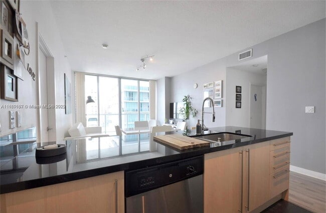 Photo - 79 SW 12th St Apartment