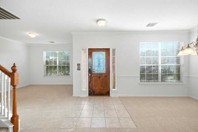 Foto del edificio - 3830 Misty Falls Ln