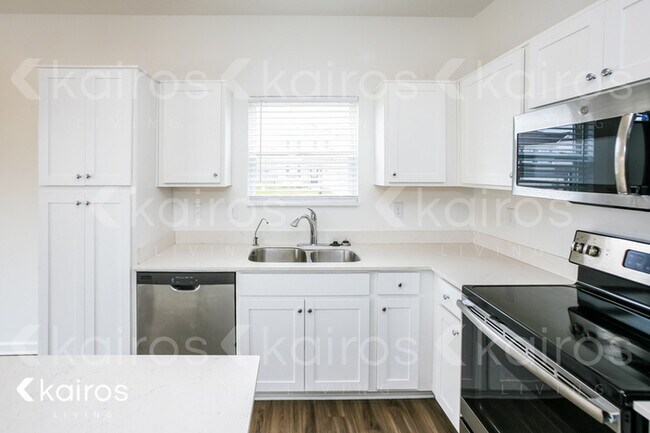 Building Photo - 10301 Pintail Ln