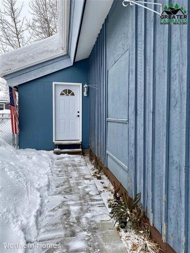 Building Photo - 3 br, 1 bath House - 125 Kantishna Way125