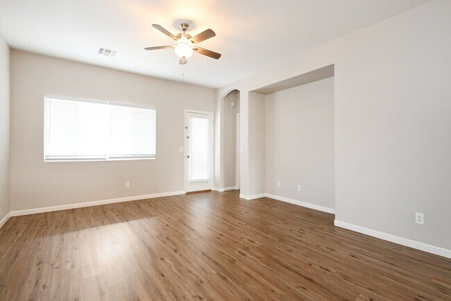 Building Photo - 8172 W Ross Ave