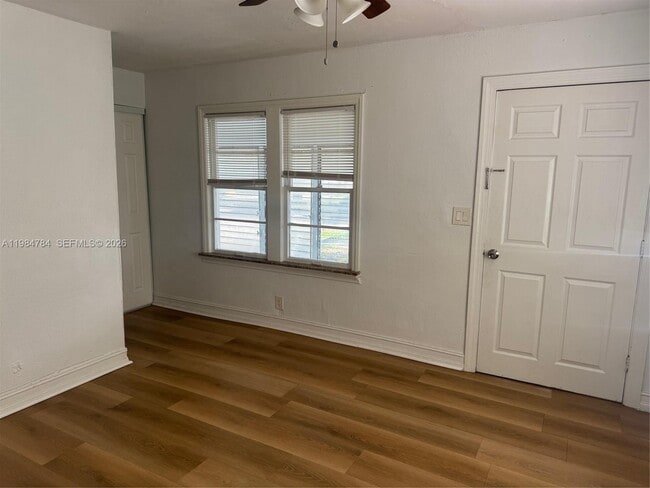 Foto del edificio - 1947 Taft St