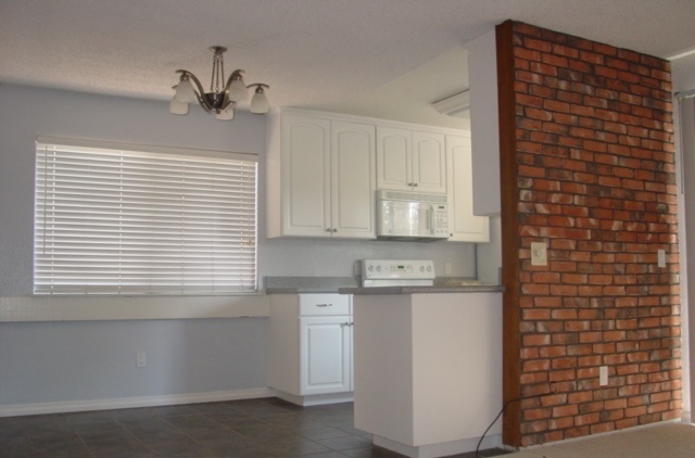 Foto del edificio - Scripps Ranch - Remodeled 1BR Condo - Lowe...