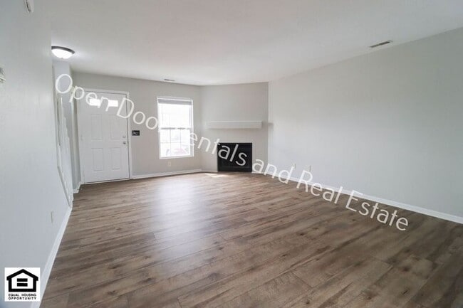Foto del edificio - 7727 E State Blvd