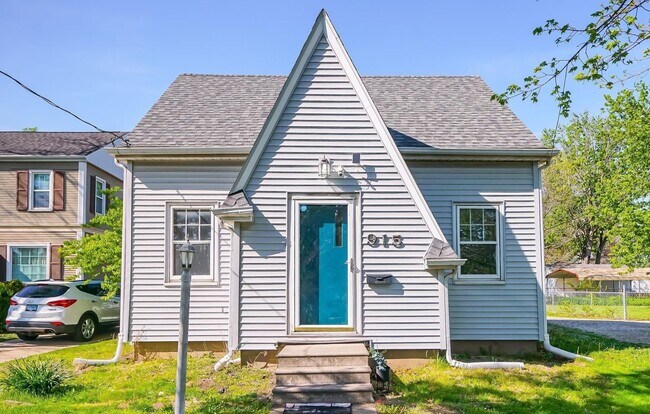 Foto del edificio - 915 W Loucks Ave