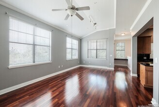 Building Photo - 7342 Oak Manor Dr