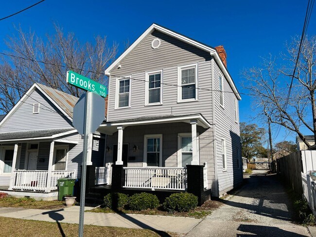 Foto del edificio - Beautifully refinished home!