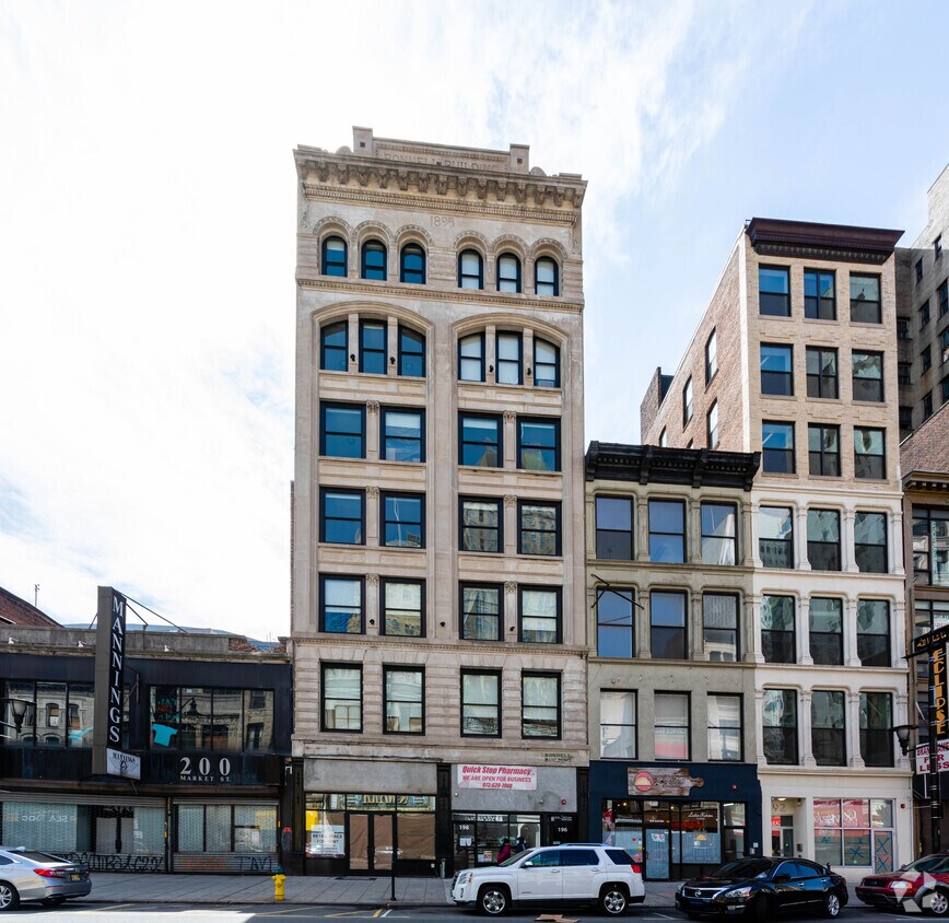 Foto del edificio - 196-198 Market St