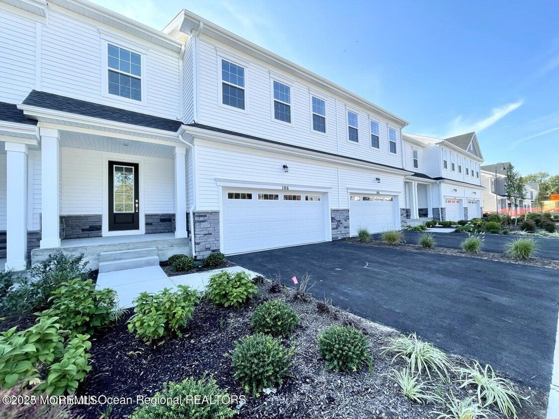 Foto principal - 106 Woolley Ct
