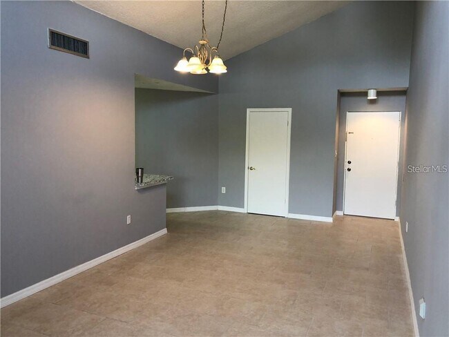 Building Photo - 3600 Southpointe Dr