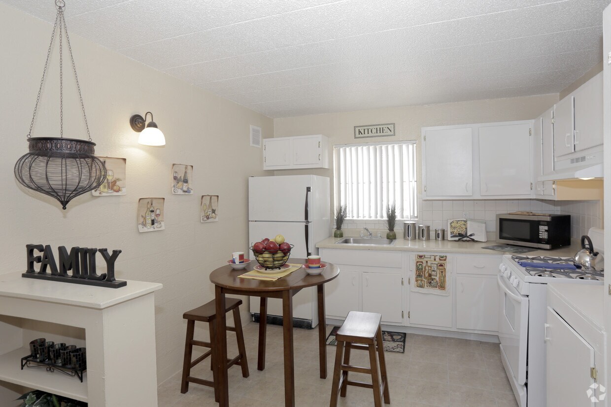 Athens Gate Apartments El Paso Tx Apartments Com