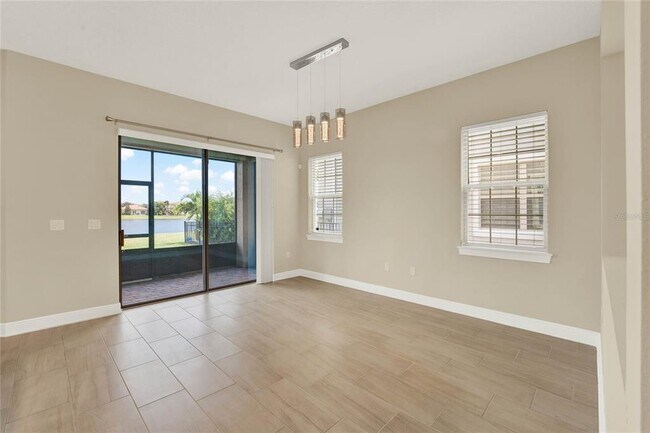 Foto del edificio - 10282 Henbury St