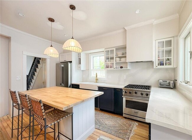 Building Photo - 461 Spring St