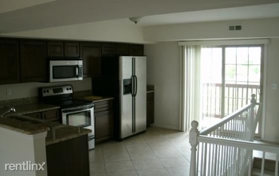 Building Photo - 14102 Lakeside Blvd N