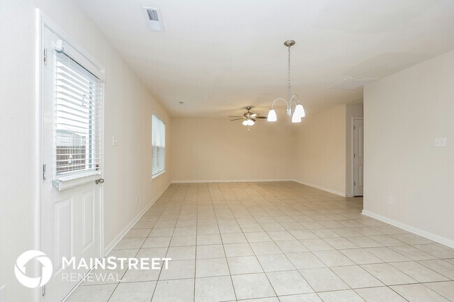Foto del edificio - 3221 Dizzy Dean Dr