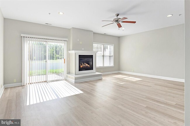Building Photo - 1402 Hidden Meadow Ln