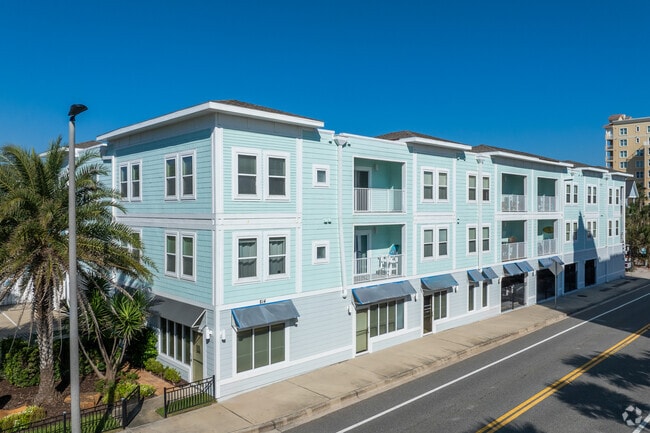Primario - Surfside Apartments
