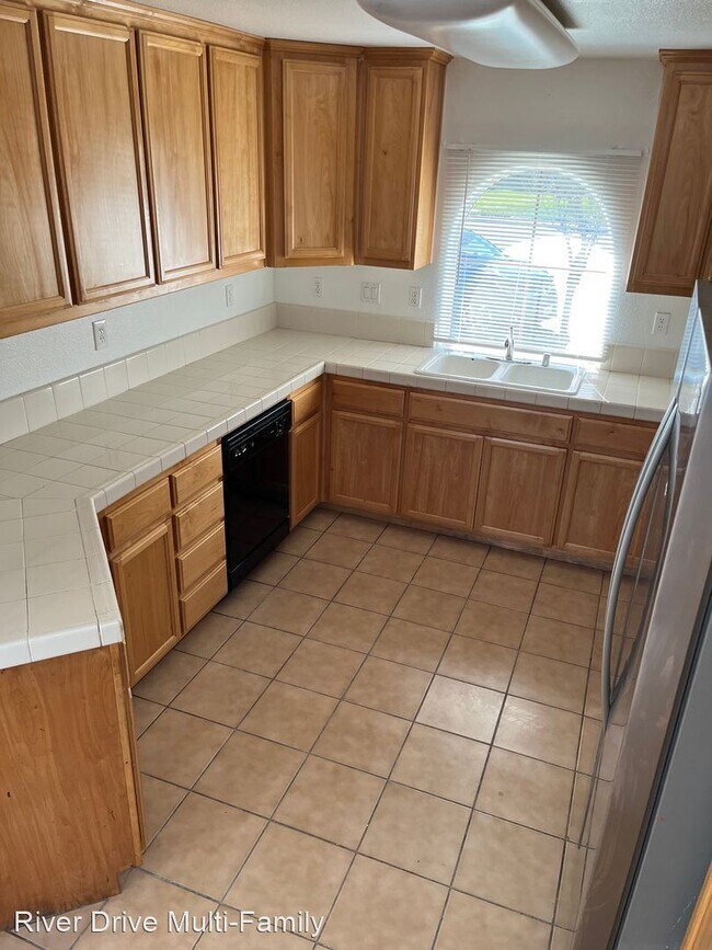 Building Photo - 4 br, 3 bath House - 317 Bale Mill Road