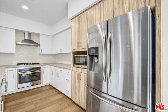 Foto del edificio - 1240 Gordon St