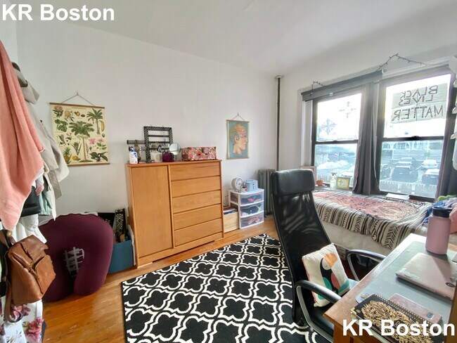 Foto del edificio - 84 Harvard Ave
