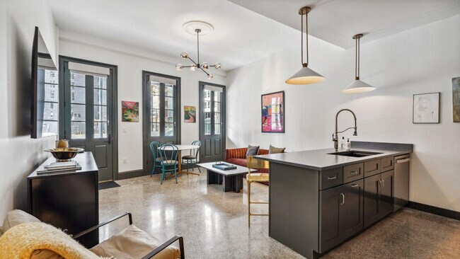 Foto del edificio - 310 N Rampart St