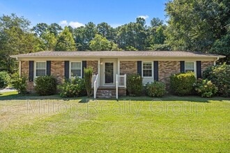 Building Photo - 71 Dogwood Ln