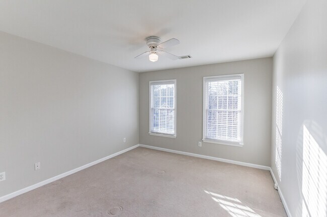 Building Photo - 2794 Brook Forest Dr