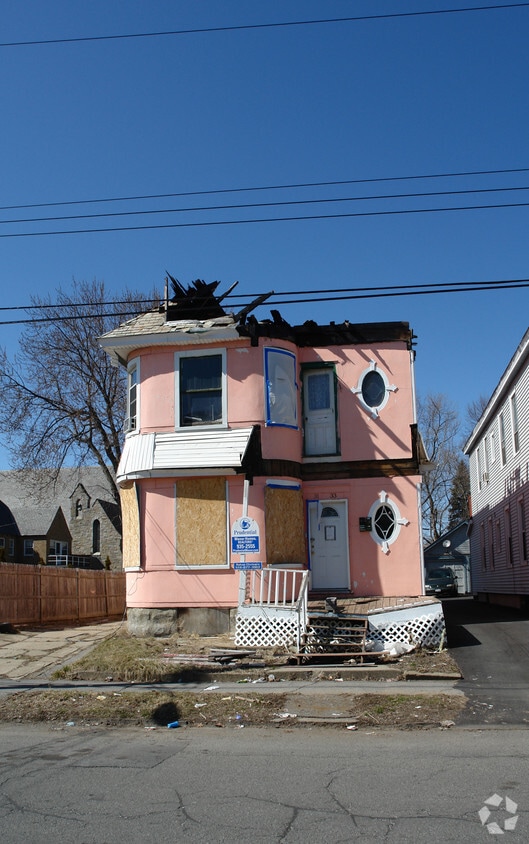 Building Photo - 31 Division St
