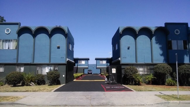 6714-6720 Brynhurst ¡alejado - 6714-6720 Brynhurst Ave