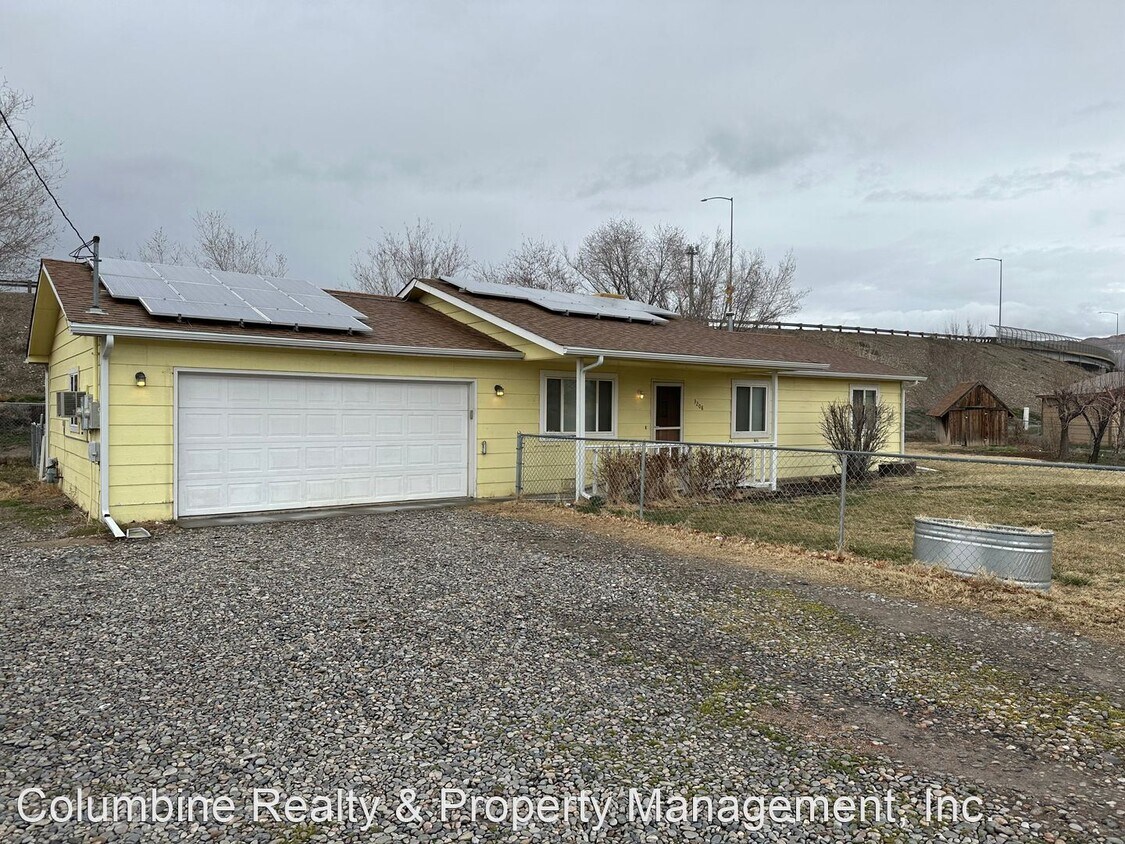 3 br, 1.5 bath House 3208 E 1/2 Rd House Rental in Clifton, CO