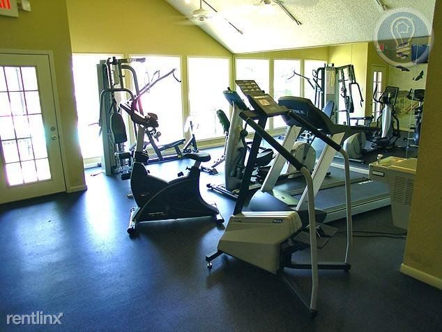 Building Photo - 3600 Greystone Dr