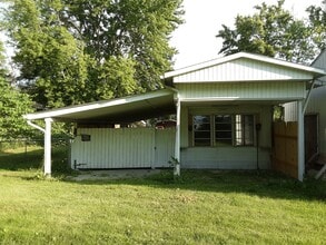 Building Photo - 4010 W Madison St