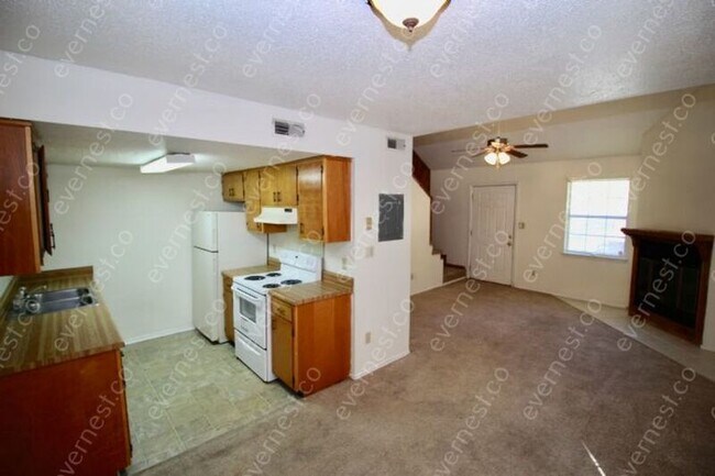 Building Photo - 3614 Glendon Dr