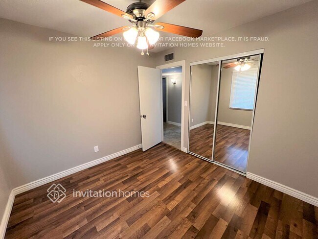 Building Photo - 4836 W Mercer Ln