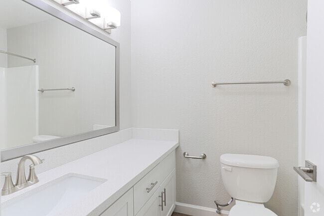 1BR, 1BA - 724 SF - Sunrise Wood Apartments