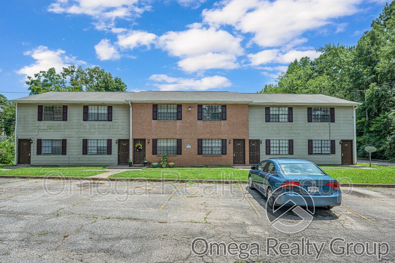 411 22nd Ave NE, Center Point, AL 35215 Condo for Rent in Center